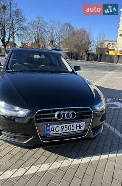Седан Audi A4 2012 в 