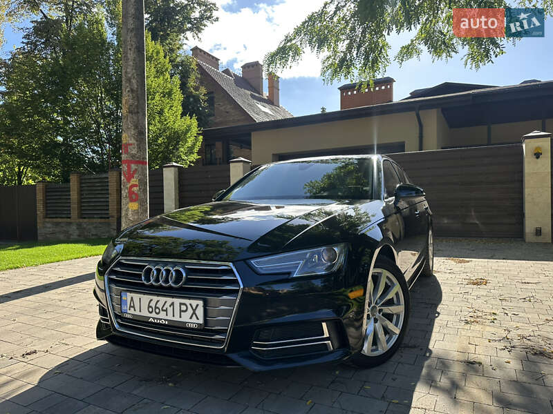 Седан Audi A4 2018 в 
