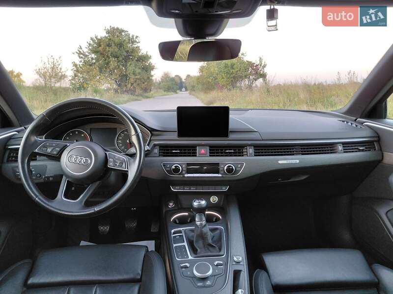 Седан Audi A4 2017 в Звягеле