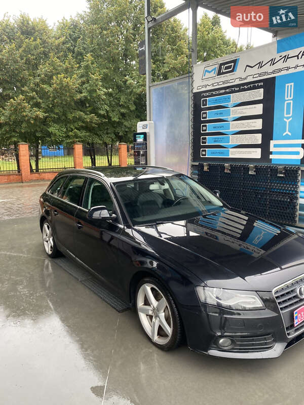 Универсал Audi A4 2009 в Луцке