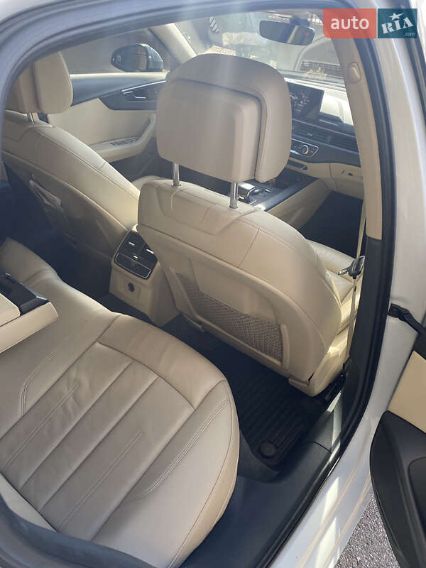 Седан Audi A4 2016 в Києві