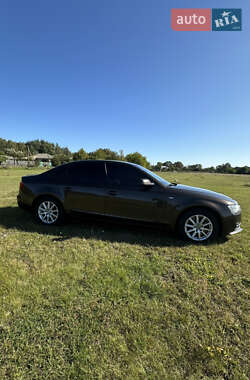 Седан Audi A4 2012 в 