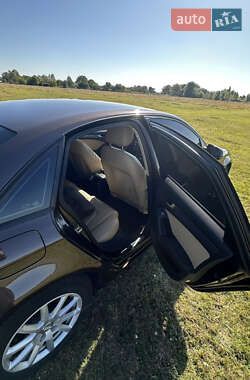 Седан Audi A4 2012 в 