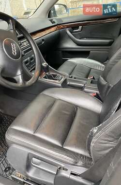 Седан Audi A4 2004 в 
