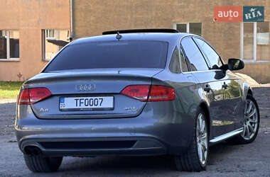 Седан Audi A4 2012 в 