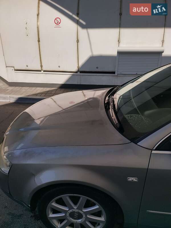 Седан Audi A4 2001 в Кременчуге