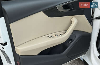 Седан Audi A4 2016 в 