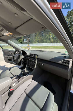 Седан Audi A4 2003 в 