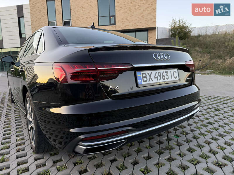 Седан Audi A4 2023 в Хмельницком