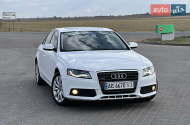 Седан Audi A4 2011 в 