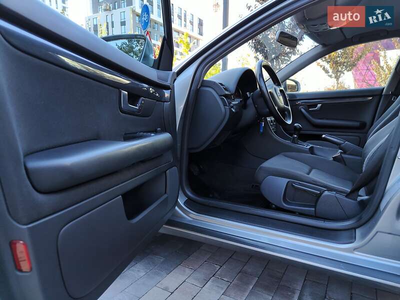 Универсал Audi A4 2004 в Киеве