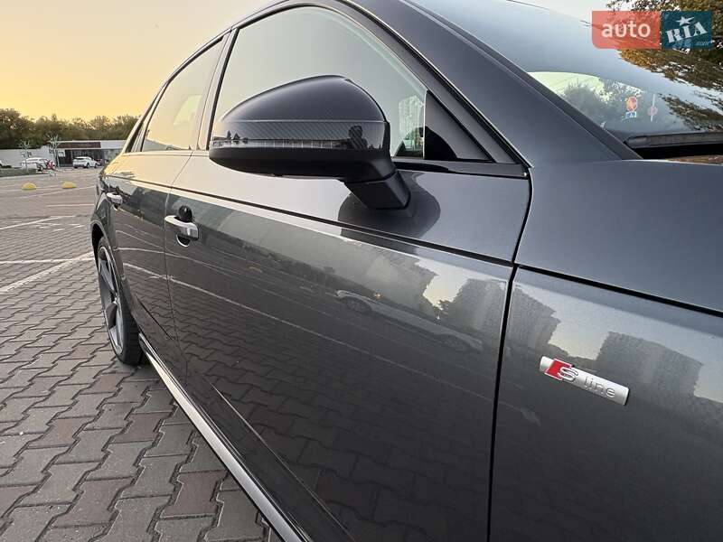 Седан Audi A4 2018 в Одессе