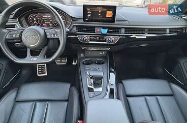 Седан Audi A4 2018 в 