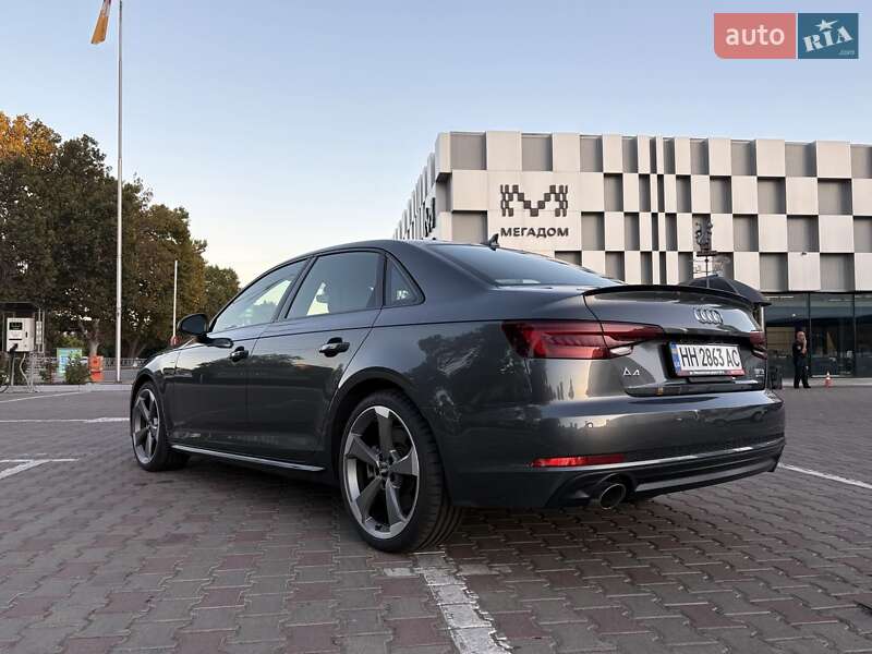 Седан Audi A4 2018 в Одессе