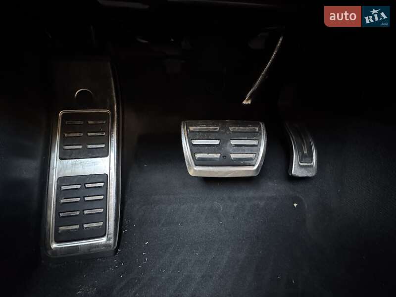 Седан Audi A4 2018 в Одессе