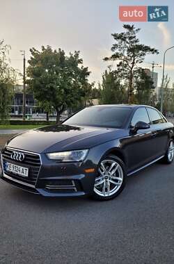 Седан Audi A4 2016 в Днепре