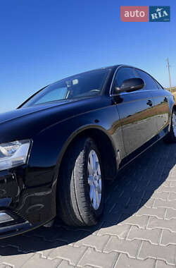 Седан Audi A4 2012 в 