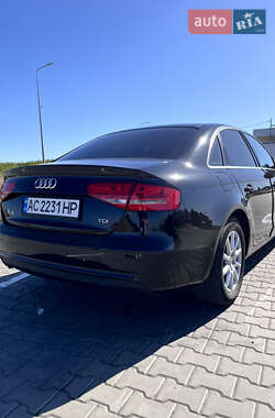 Седан Audi A4 2012 в 