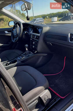 Седан Audi A4 2012 в 