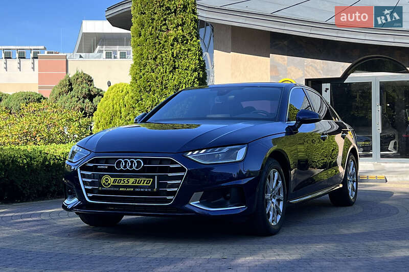 Седан Audi A4 2021 в Львове