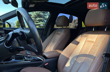 Седан Audi A4 2021 в 