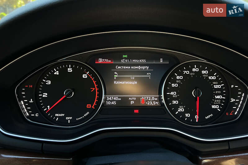 Седан Audi A4 2021 в Львове