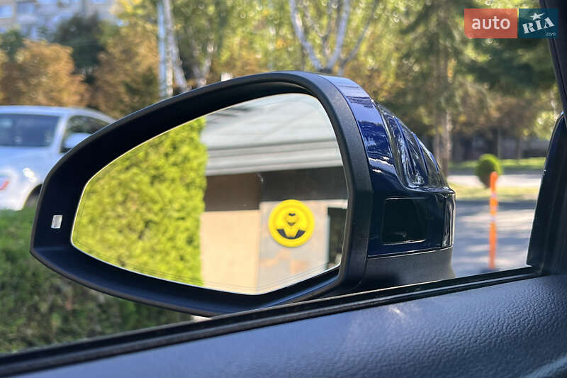 Седан Audi A4 2021 в Львове