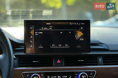 Седан Audi A4 2021 в 