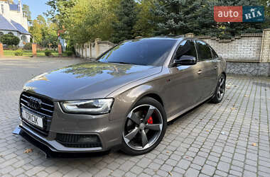 Седан Audi A4 2013 в Львове