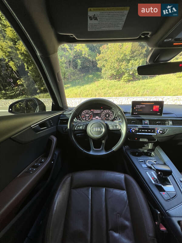 Седан Audi A4 2016 в Киеве
