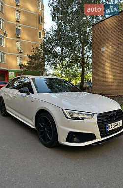 Седан Audi A4 2016 в 