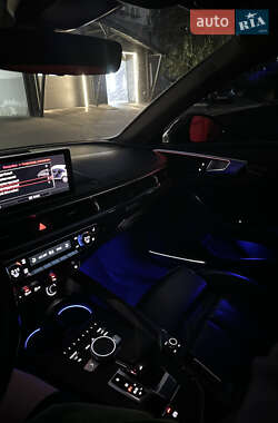 Седан Audi A4 2016 в 