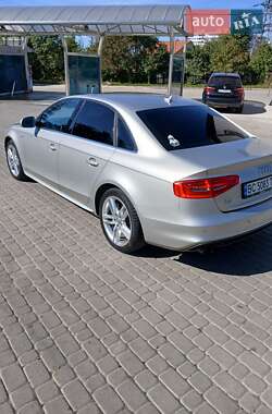 Седан Audi A4 2014 в Львове