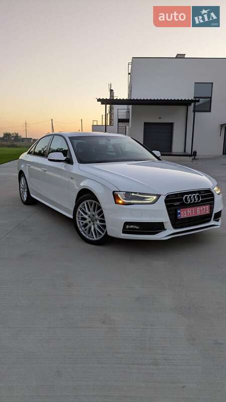 Седан Audi A4 2015 в Луцке