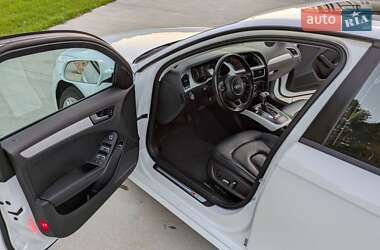 Седан Audi A4 2015 в 