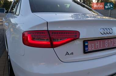 Седан Audi A4 2015 в 