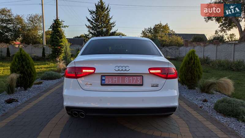 Седан Audi A4 2015 в Луцке