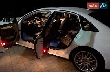 Седан Audi A4 2015 в 