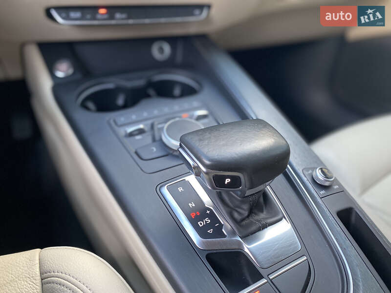 Седан Audi A4 2016 в Тернополе
