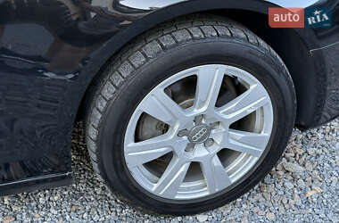 Седан Audi A4 2009 в 