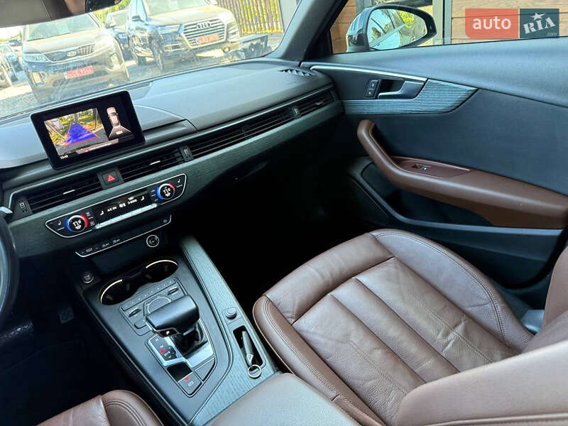 Седан Audi A4 2017 в Стрию