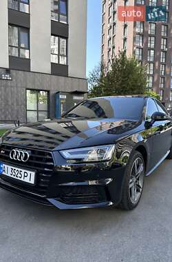 Седан Audi A4 2018 в 