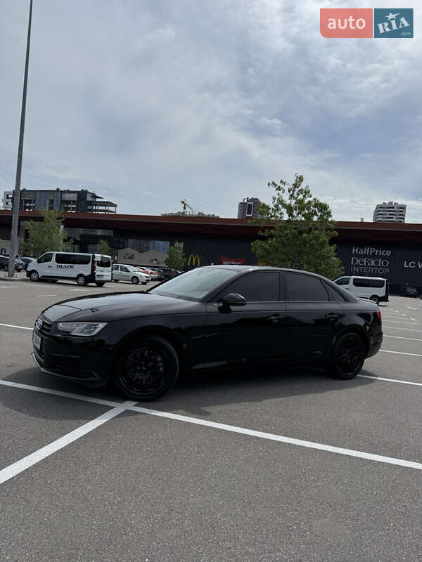 Седан Audi A4 2016 в Києві фото Седан Audi A4 2016 в Києві