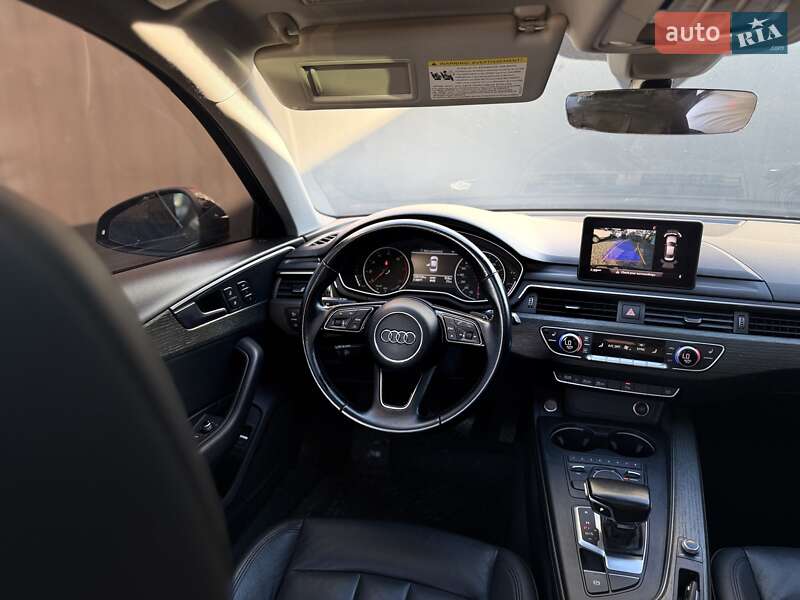 Седан Audi A4 2017 в Львове