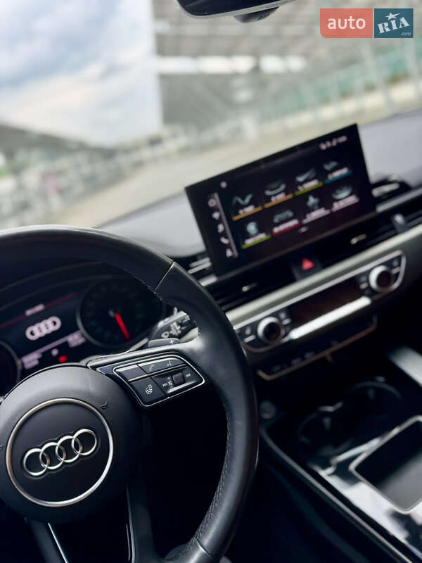 Седан Audi A4 2020 в Львове