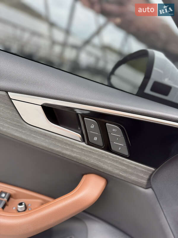Седан Audi A4 2020 в Львове