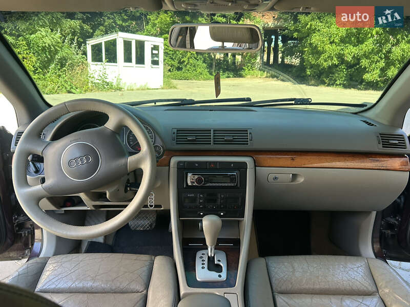 Седан Audi A4 2002 в Коломые