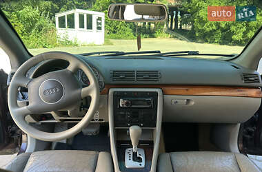 Седан Audi A4 2002 в 