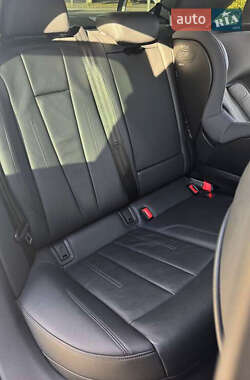 Седан Audi A4 2018 в 