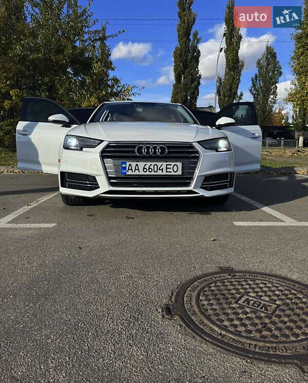 Седан Audi A4 2018 в Киеве